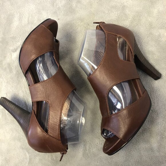 Sofft Pavia Brown Metallic Leather Peep Toe T-Strap Heels Size 8.5 - Picture 8 of 13